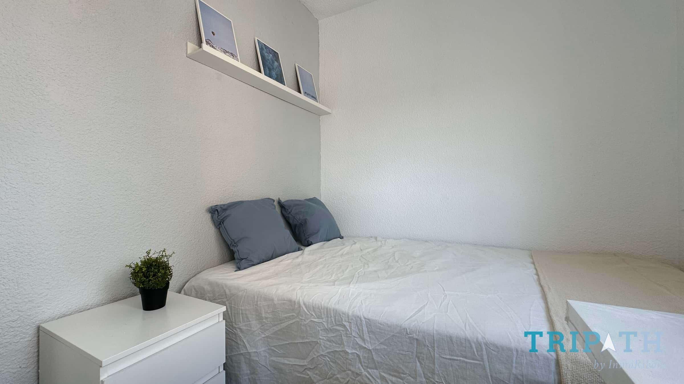 Chambre dans Calle del Poeta Blas de Otero, Madrid pour 80 m² avec 4 chambres