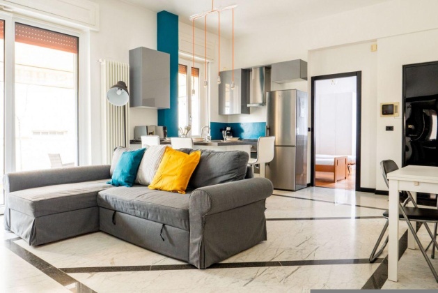 Listing photo thumbnail