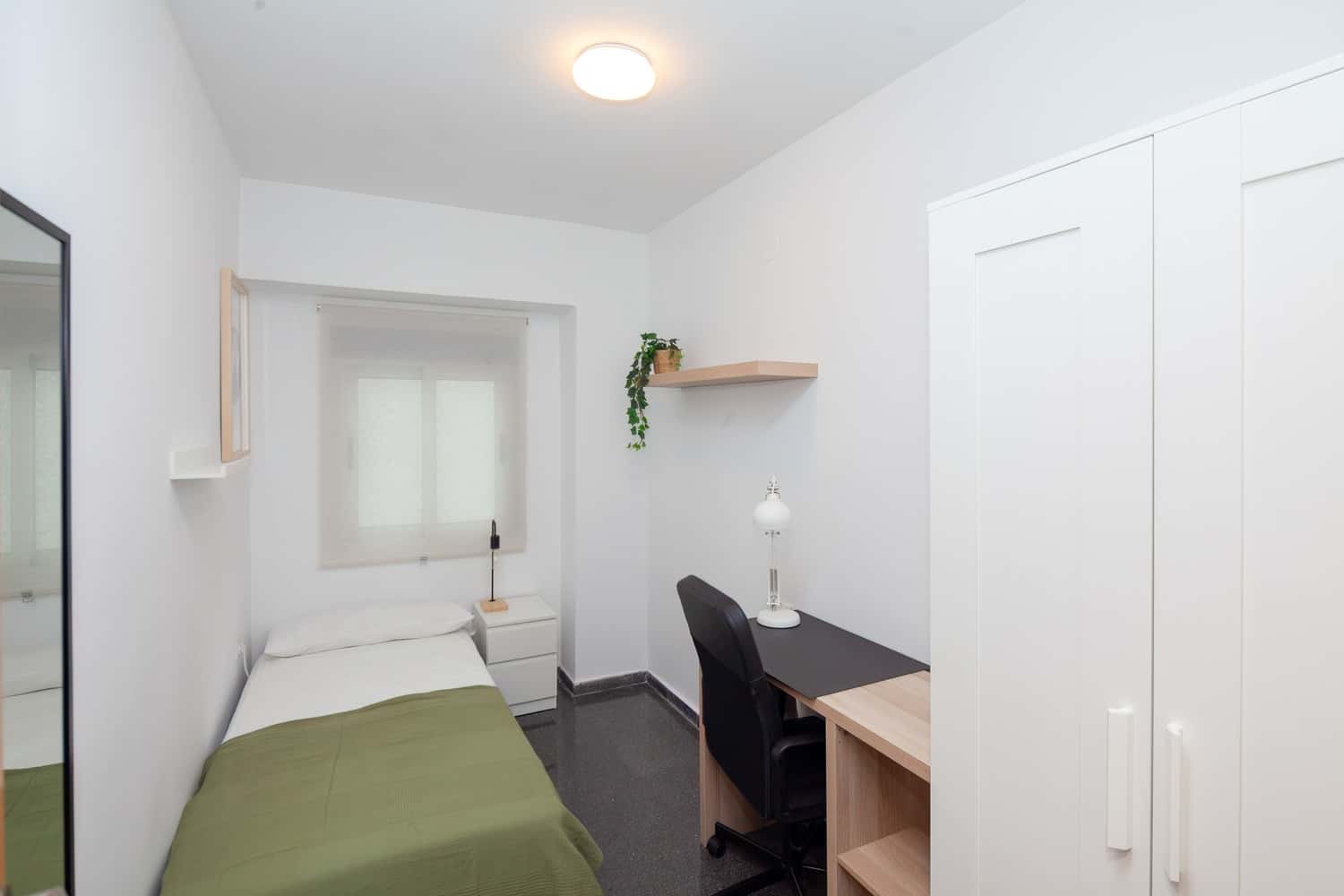 H2 - Avenida del Puerto 81, 5º-38 (4H2B) - Valencia