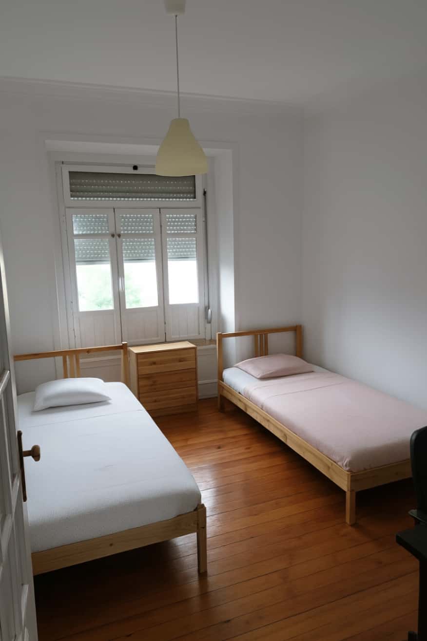 Quarto com cama de casal em apartamento com 7 quartos - FLAT B - B5