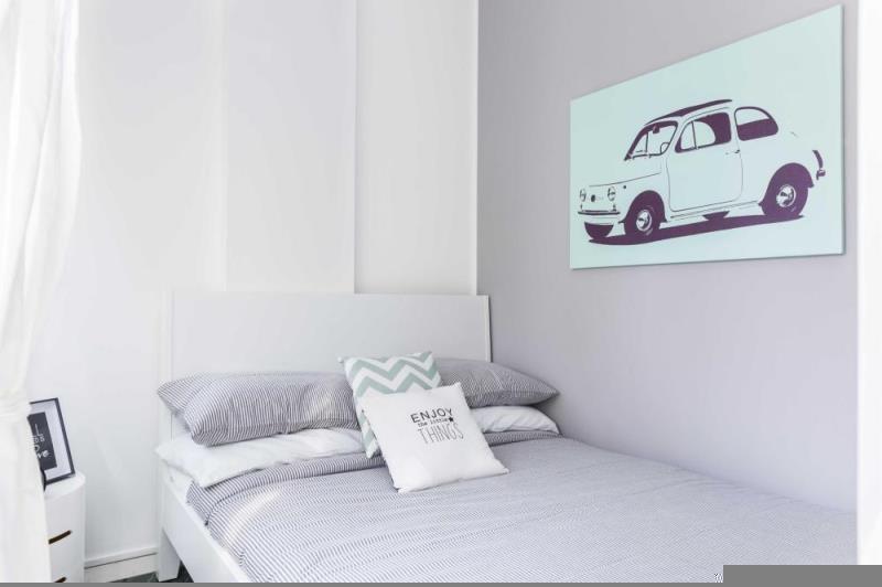 Stanza in Via Giuseppe Frua