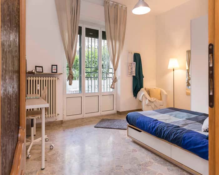 Listing photo thumbnail