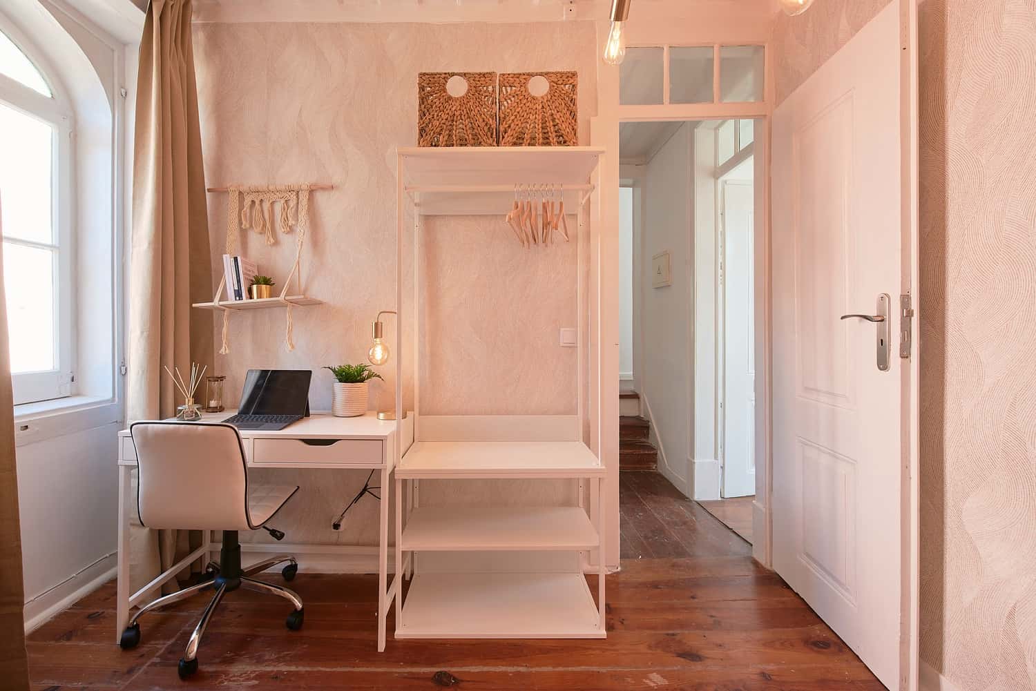 Room 9  - 43. Largo Domingos Tendeiro 14