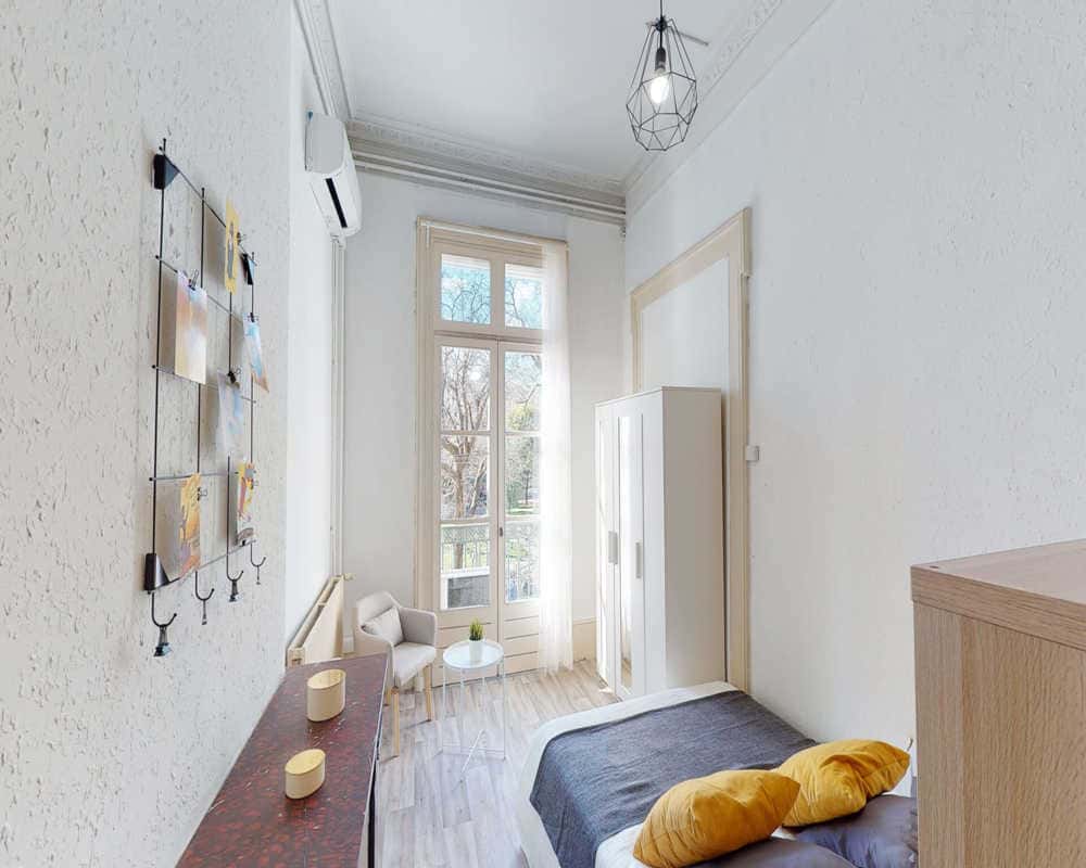 Chambre dans le rue Maguelone
