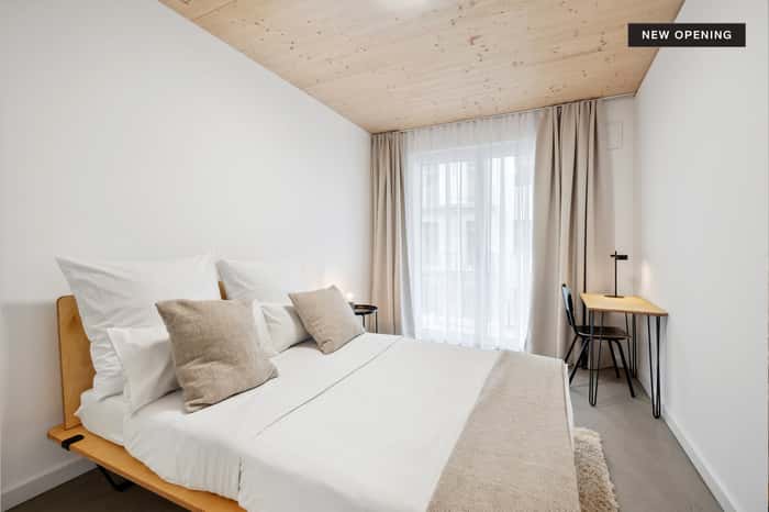 Listing photo thumbnail