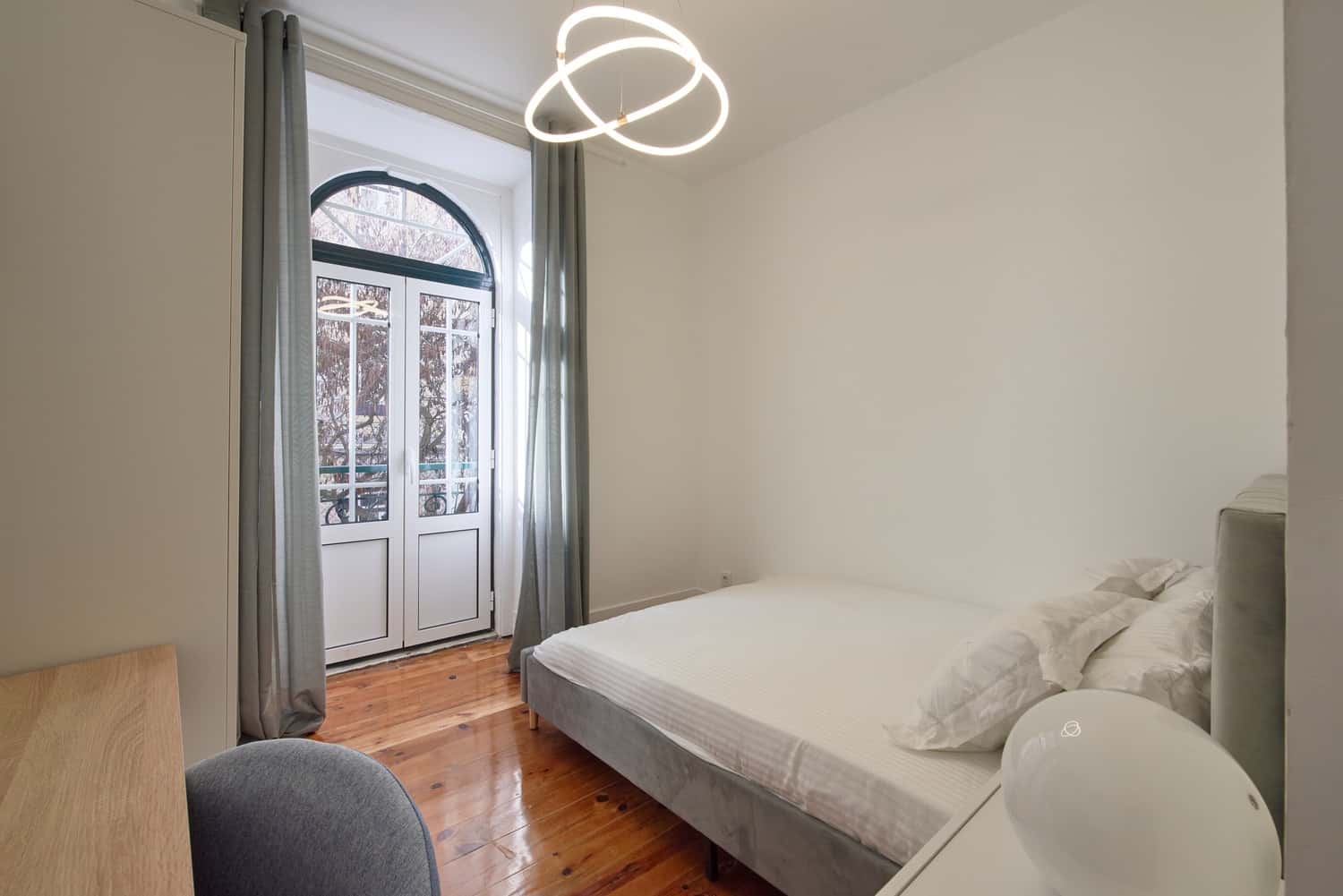 Room 5 - 82. Travessa de Santo António à Graça 2 3°