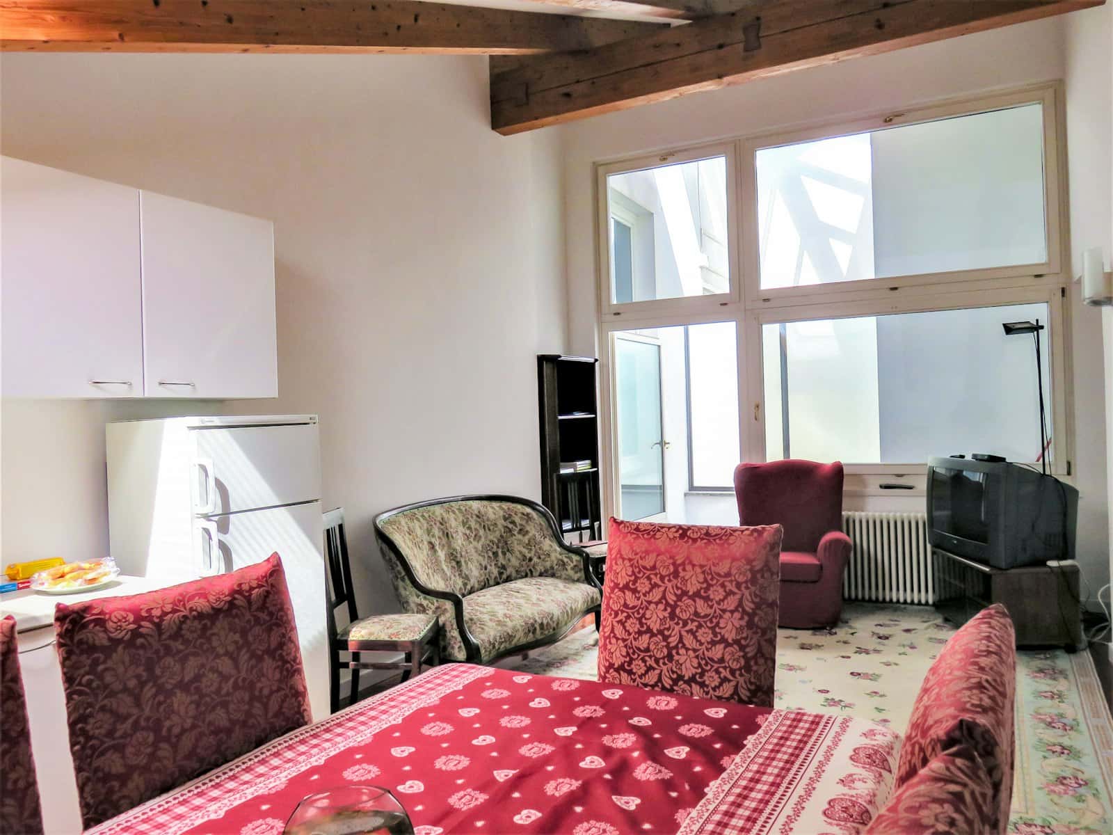 Quarto em Largo Giosuè Carducci, Trento para 59 m² com 2 quartos