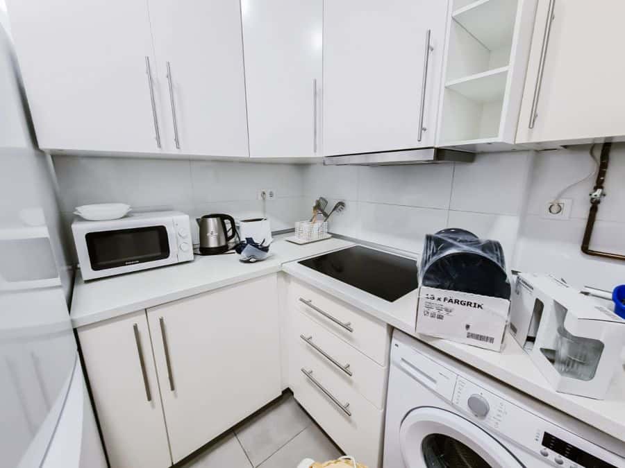 Habitación en piso de 7 habitaciones en Ciutat Vella