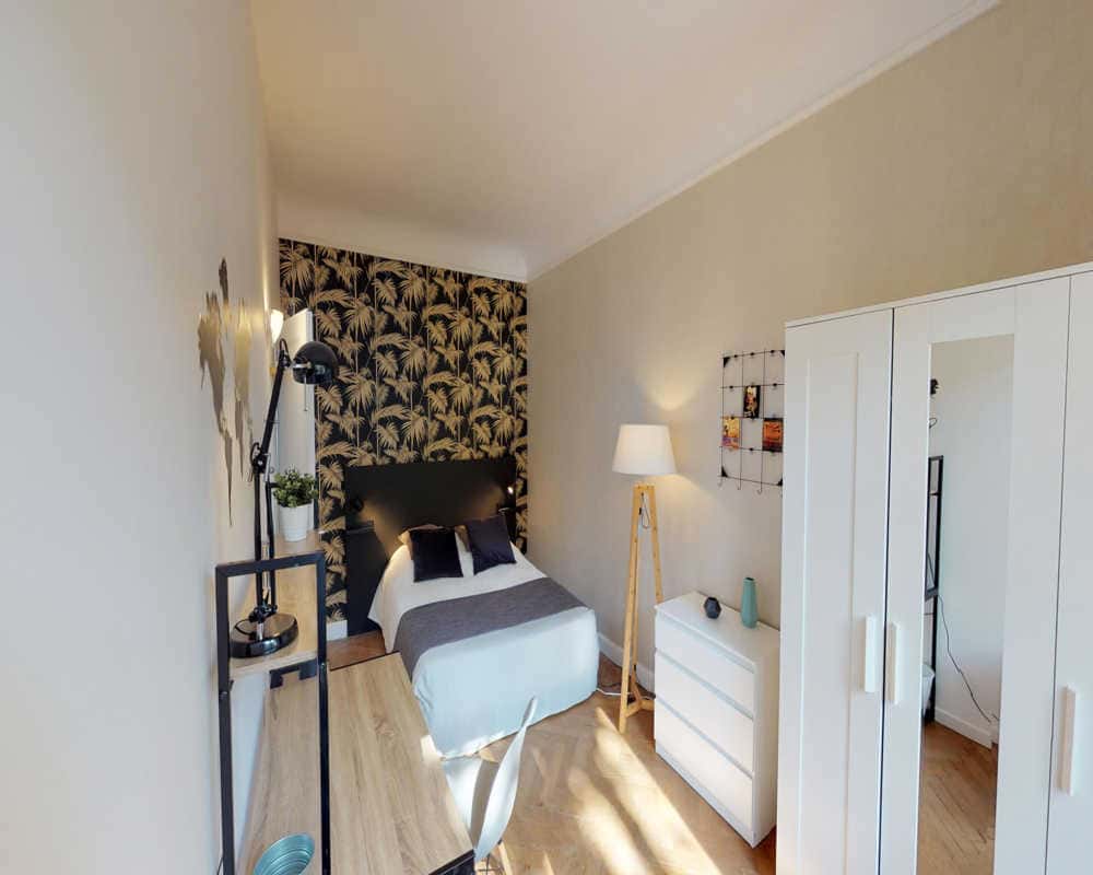 Chambre dans le place du Maréchal Leclerc