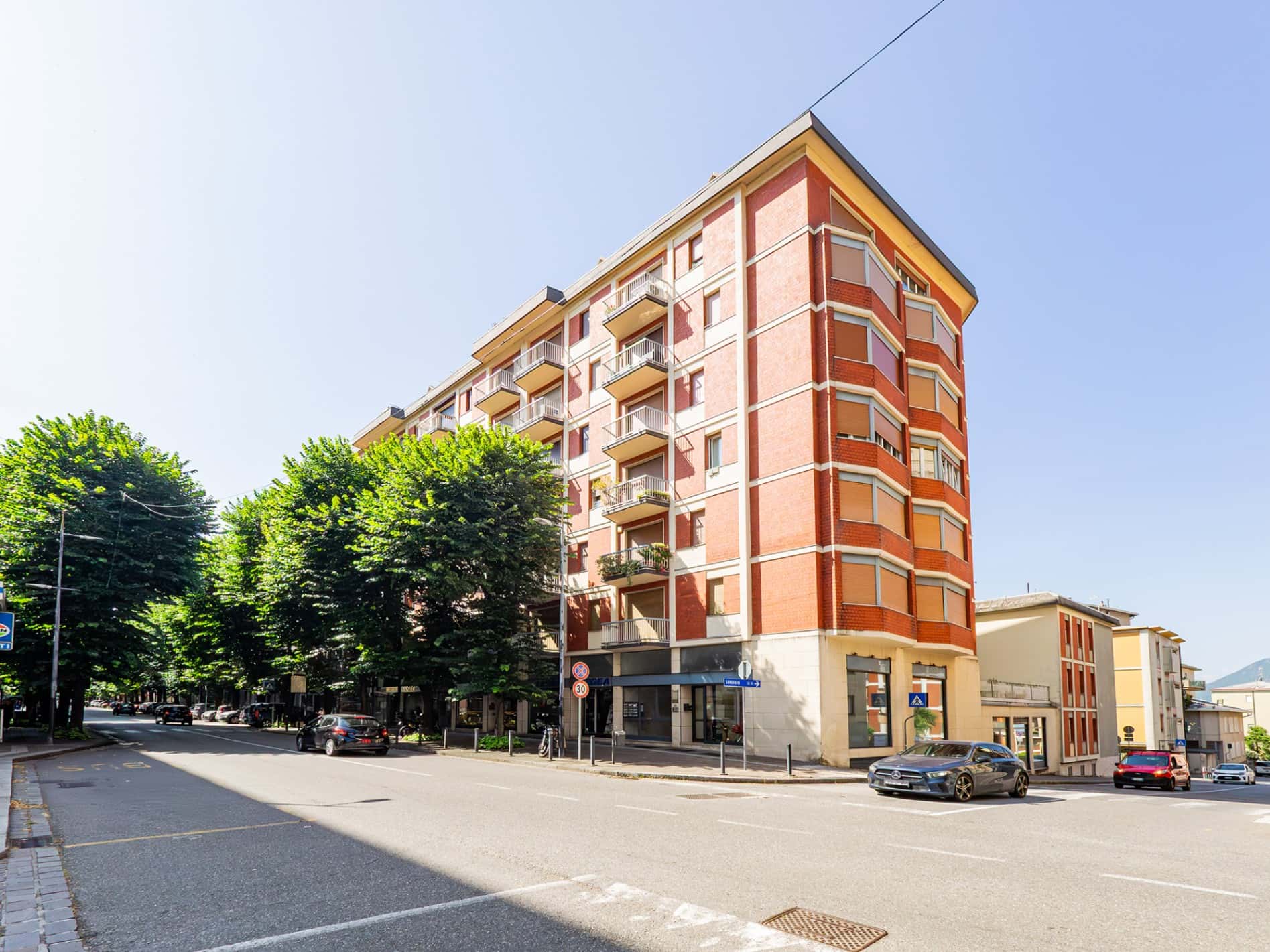 Apartment Lecco, 2 beds — photo 16