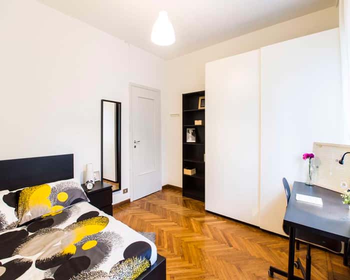 Listing photo thumbnail