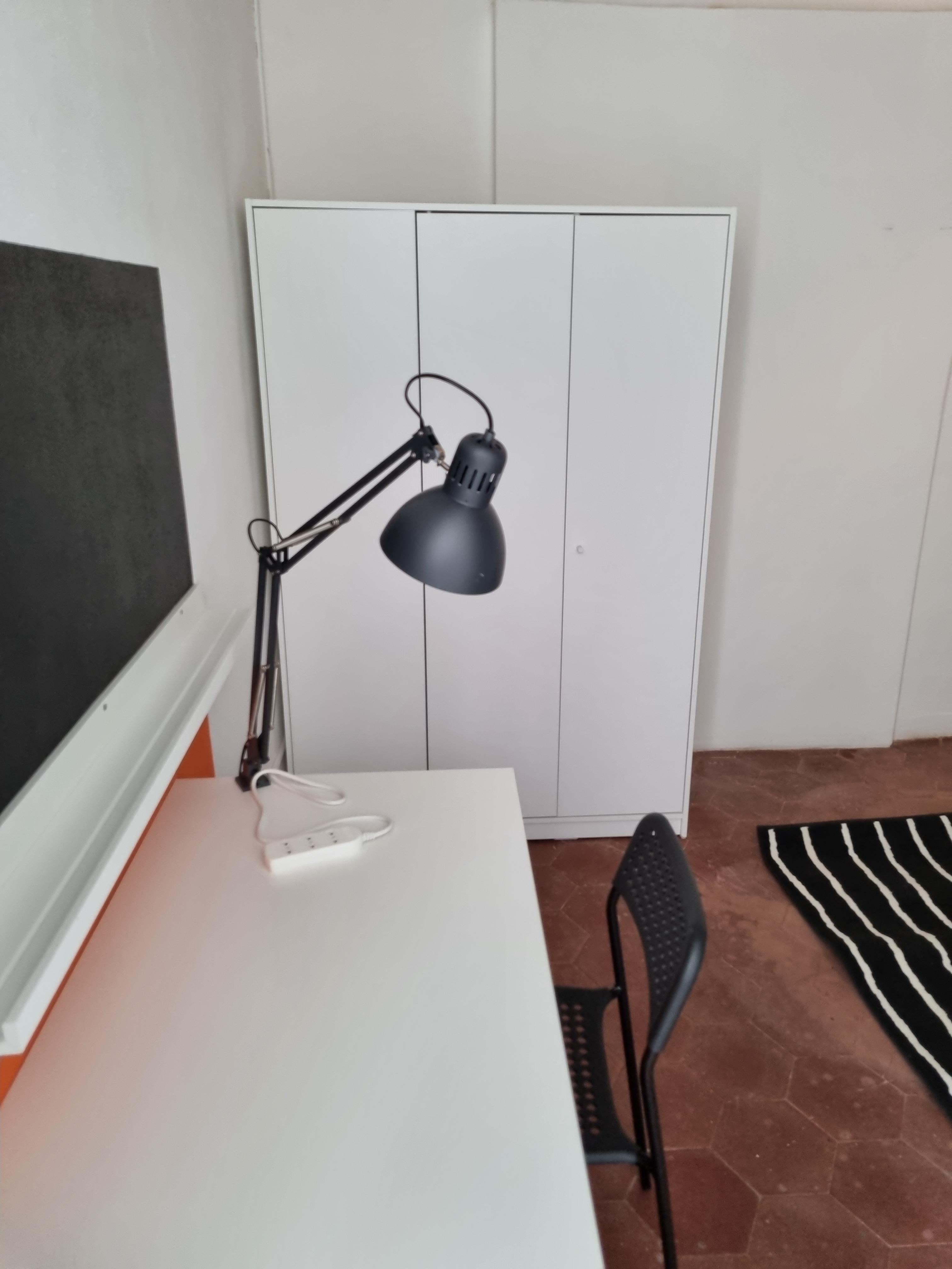 Via Pietro Trinchera n. 4  - Stanza 28