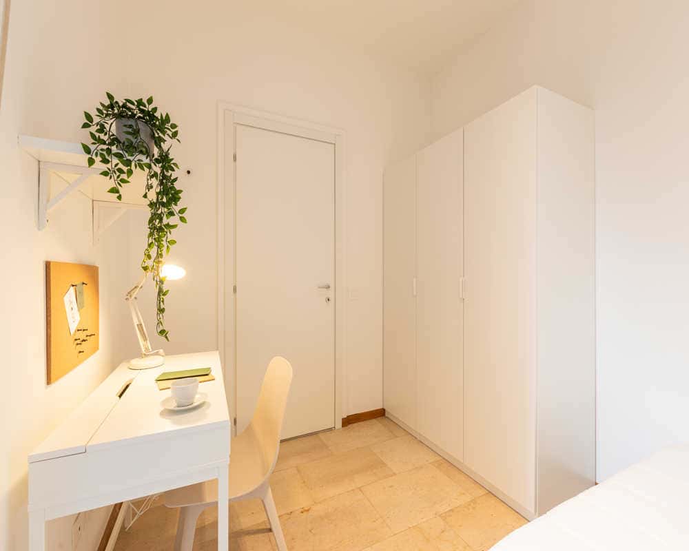 Stanza in Via Salvatore Barzilai