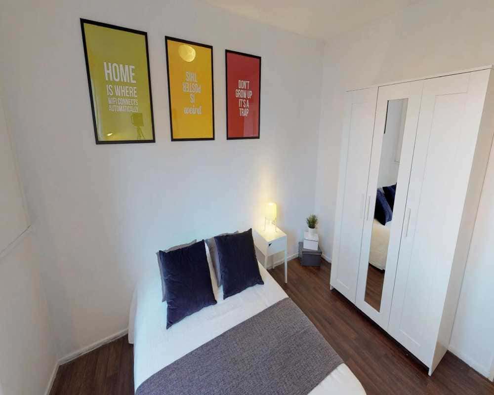 Chambre dans le Boulevard Montebello