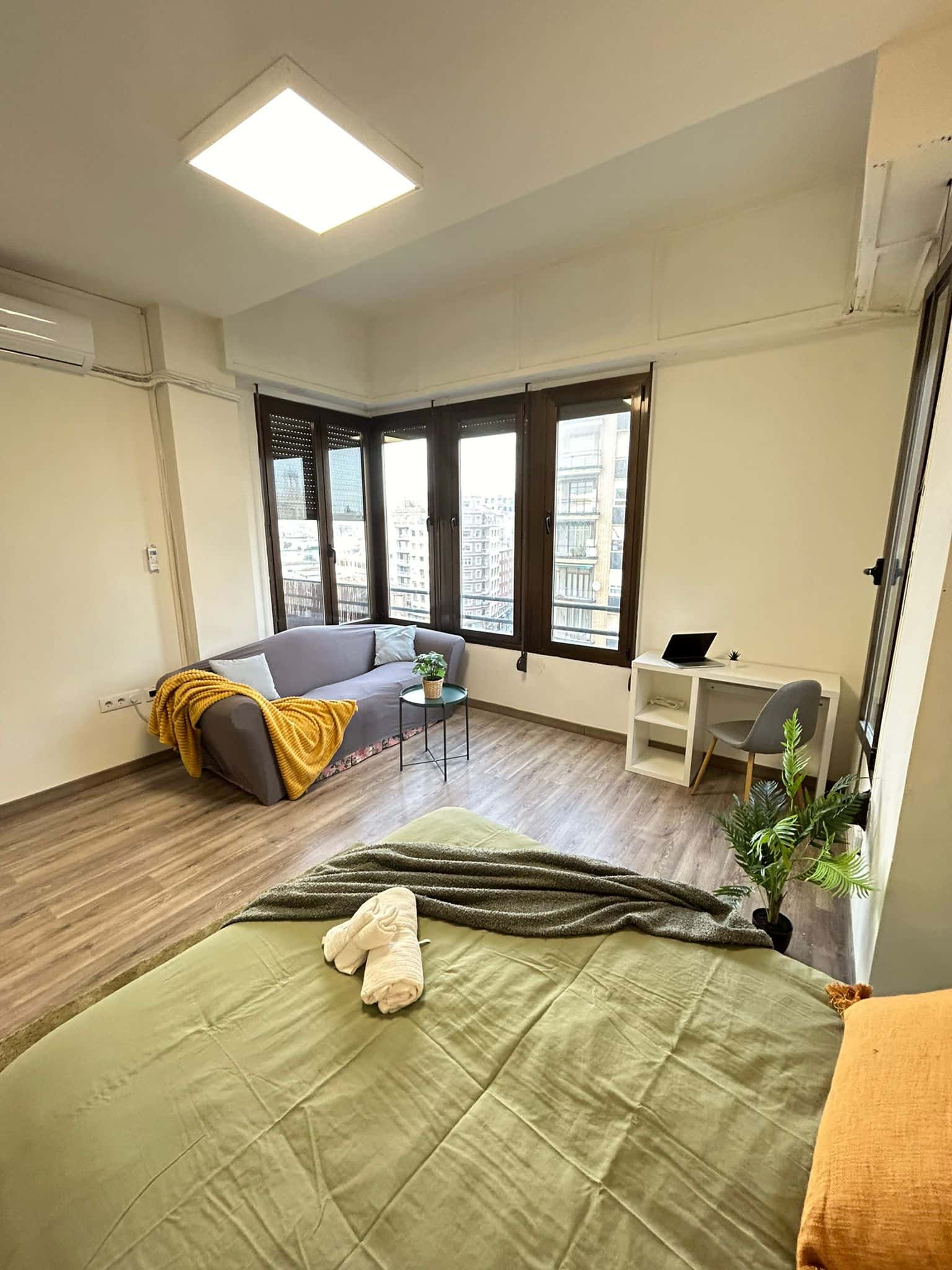 Habitacion privada en Carrer de Xàtiva , Valencia