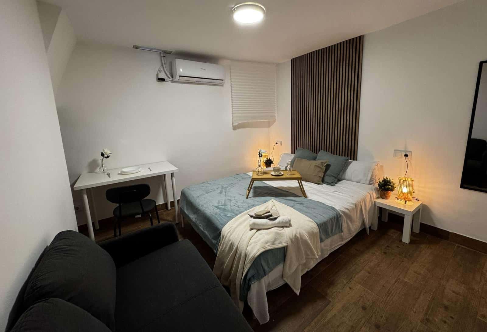 Double bed in Rooms for rent in amazing apartment located in Madrid