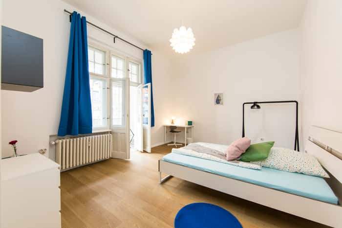 Listing photo thumbnail