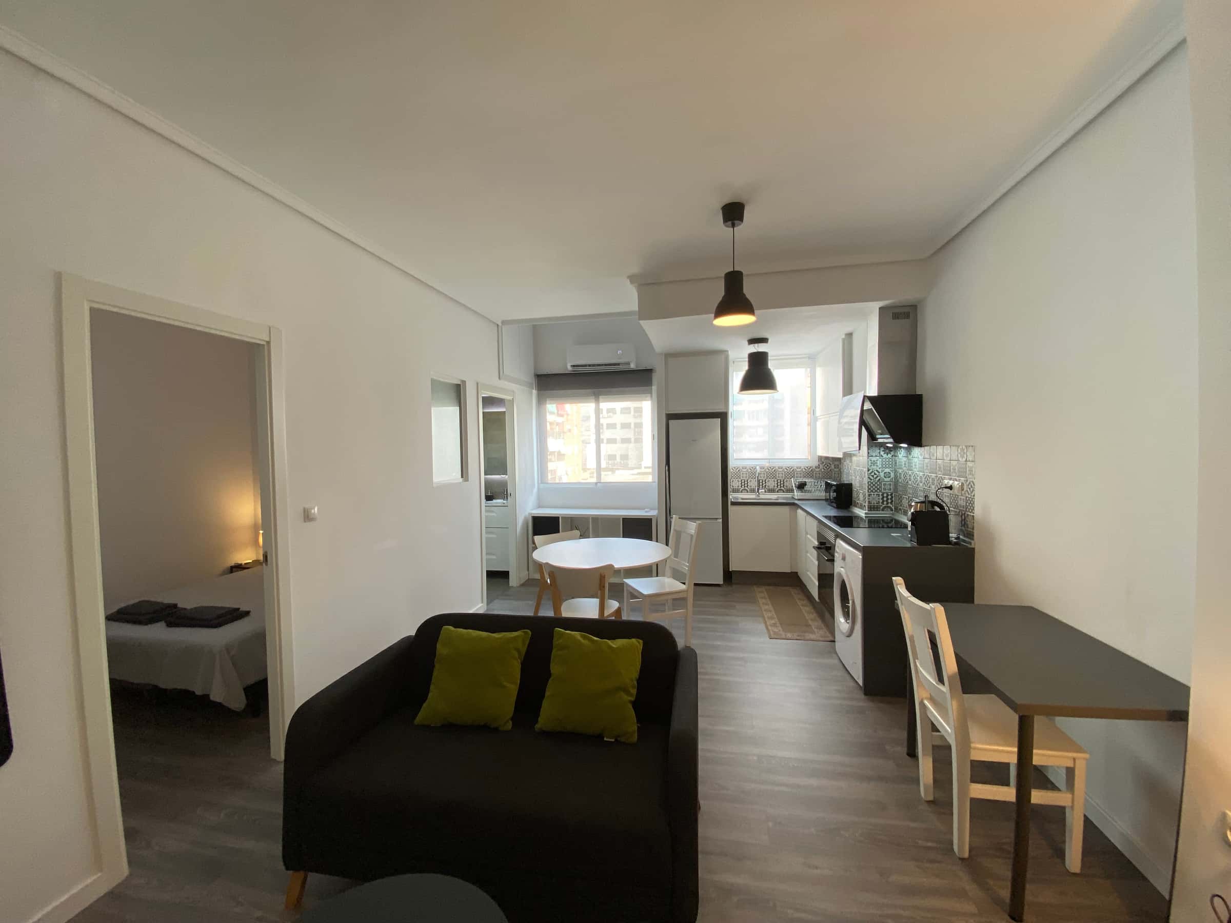 Apartment in Carrer de Puerto Rico, Valencia for 50 m² with 2 bedrooms