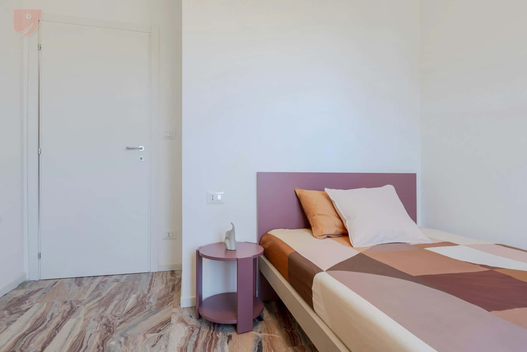 Room in Via Giuseppe Compagnoni, Ferrara for 172 m² with 9 bedrooms