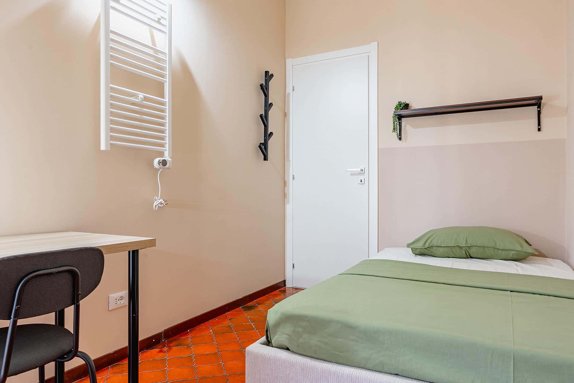 via donadoni 1 p2  private room s1