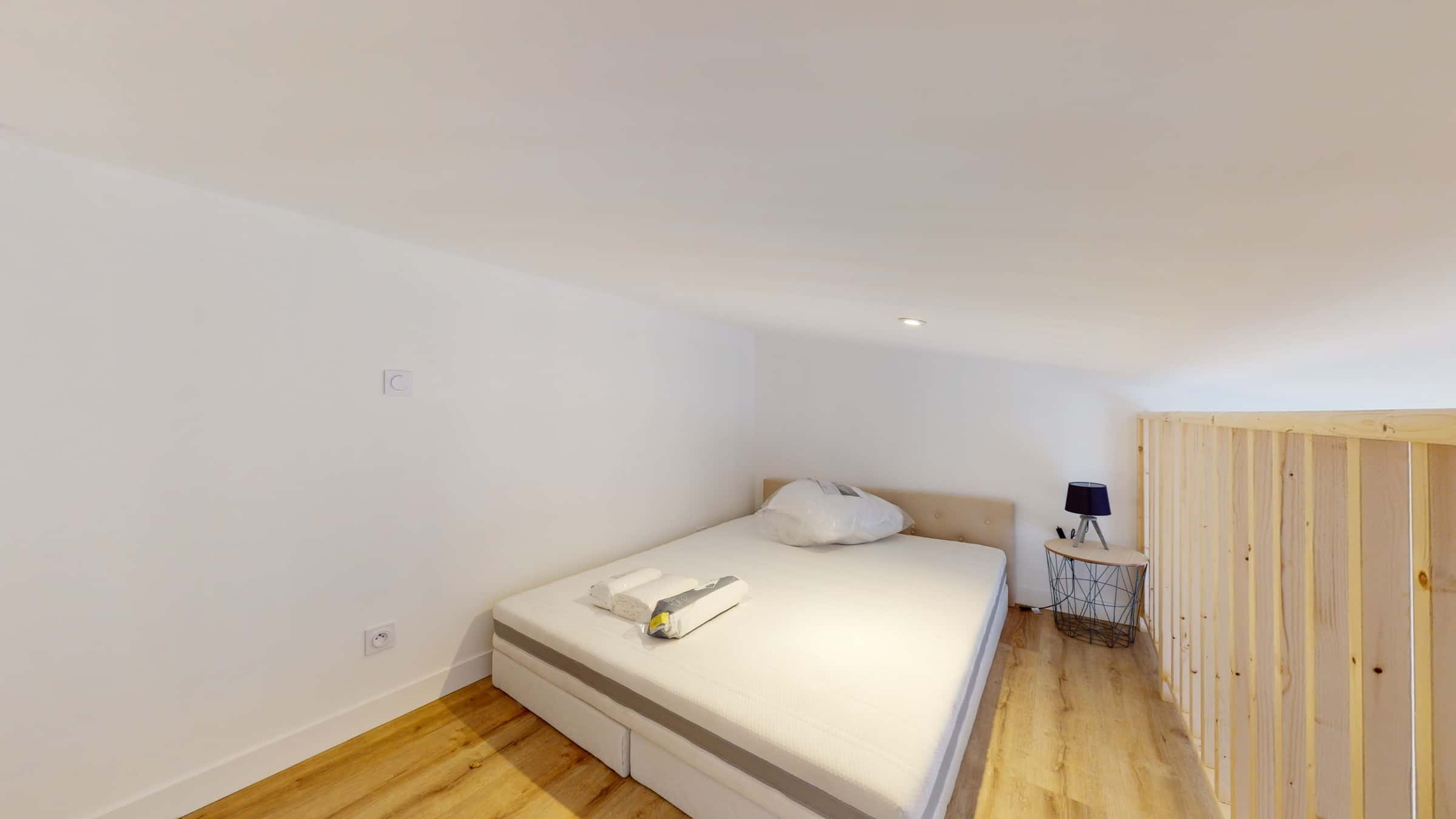 Artynia - Room L (11)