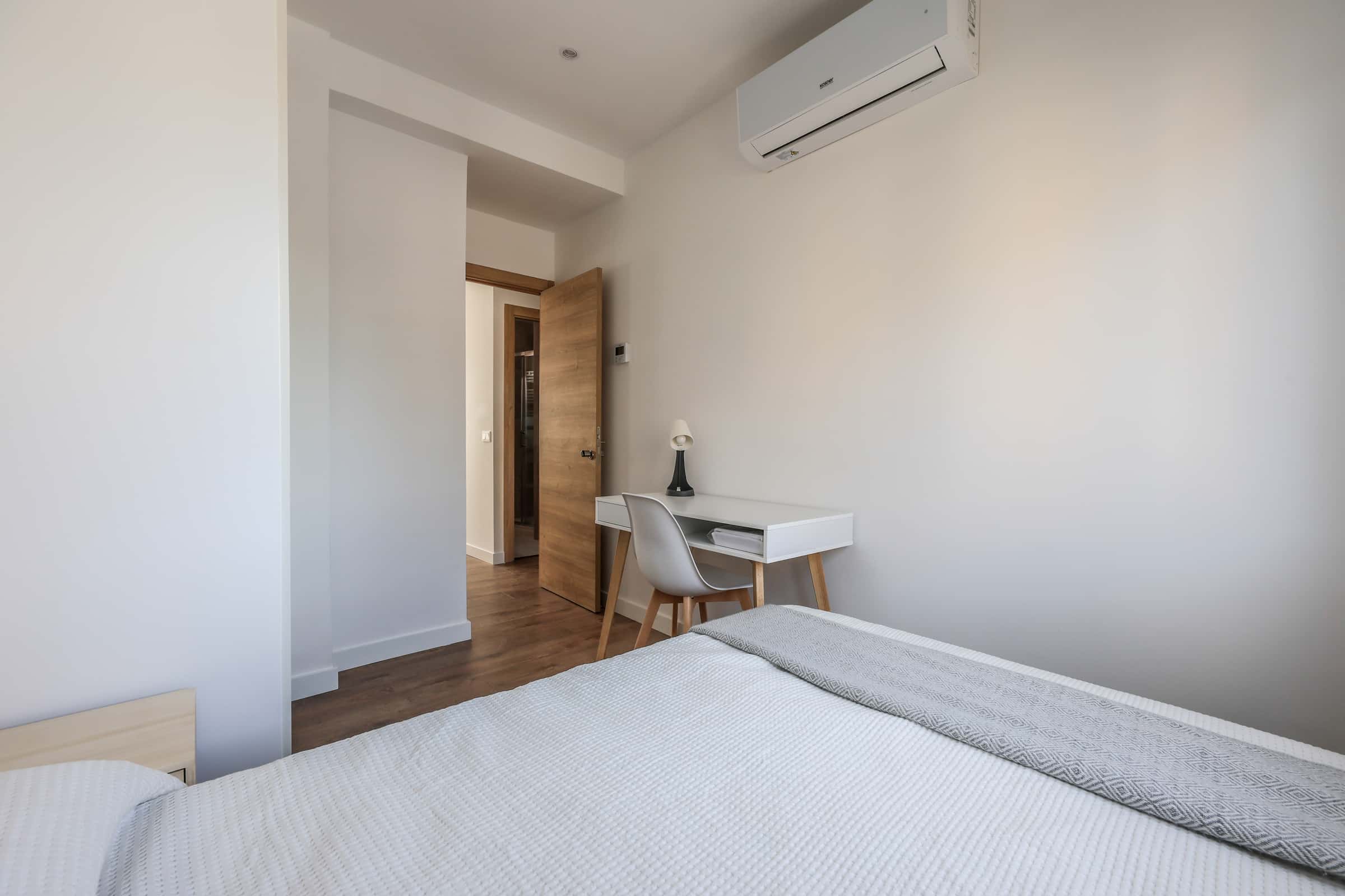 Calle de la Oca, 105. 3º (ONLY STUDENTS)