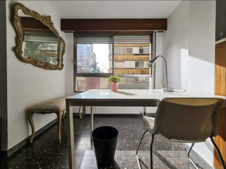 Habitación en piso de 7 habitaciones en Benimaclet
