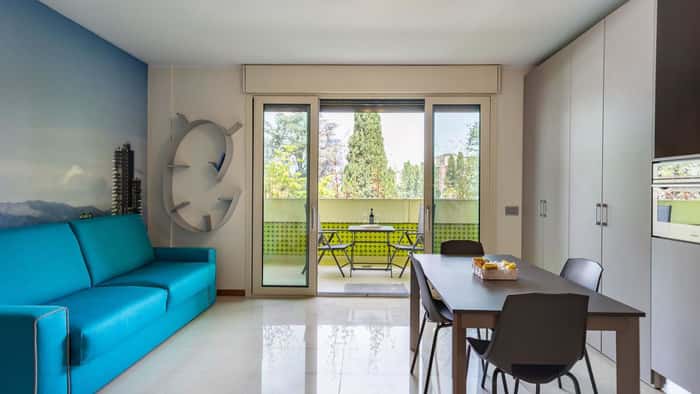 Listing photo thumbnail