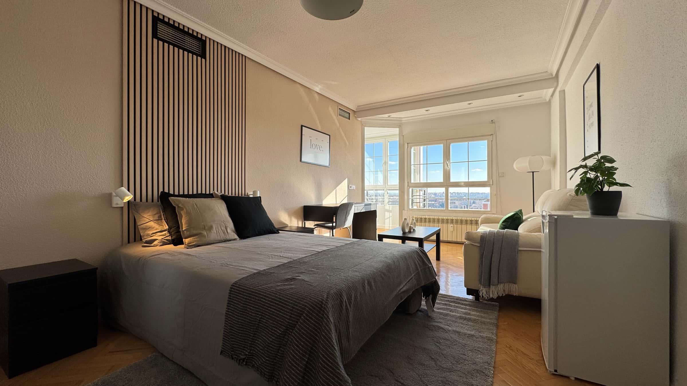 Chambre dans Calle de Tribaldos, Madrid pour 80 m² avec 4 chambres