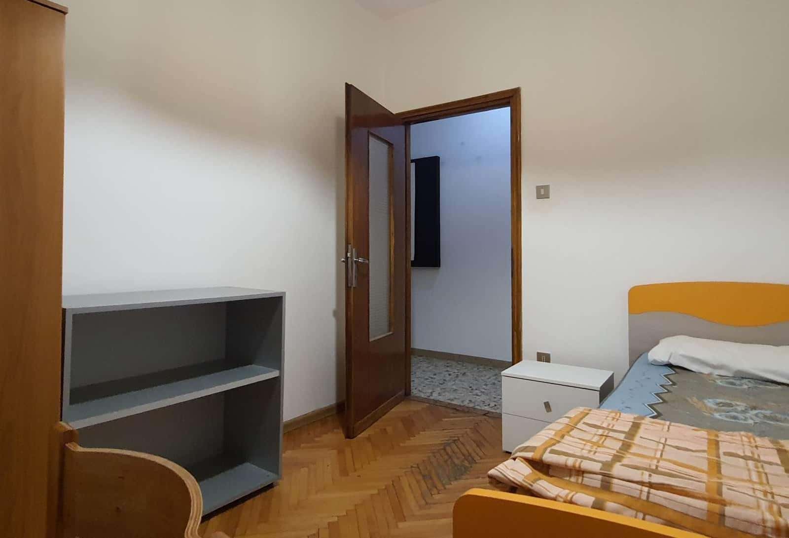 Single room Trento, 3 beds — photo 3