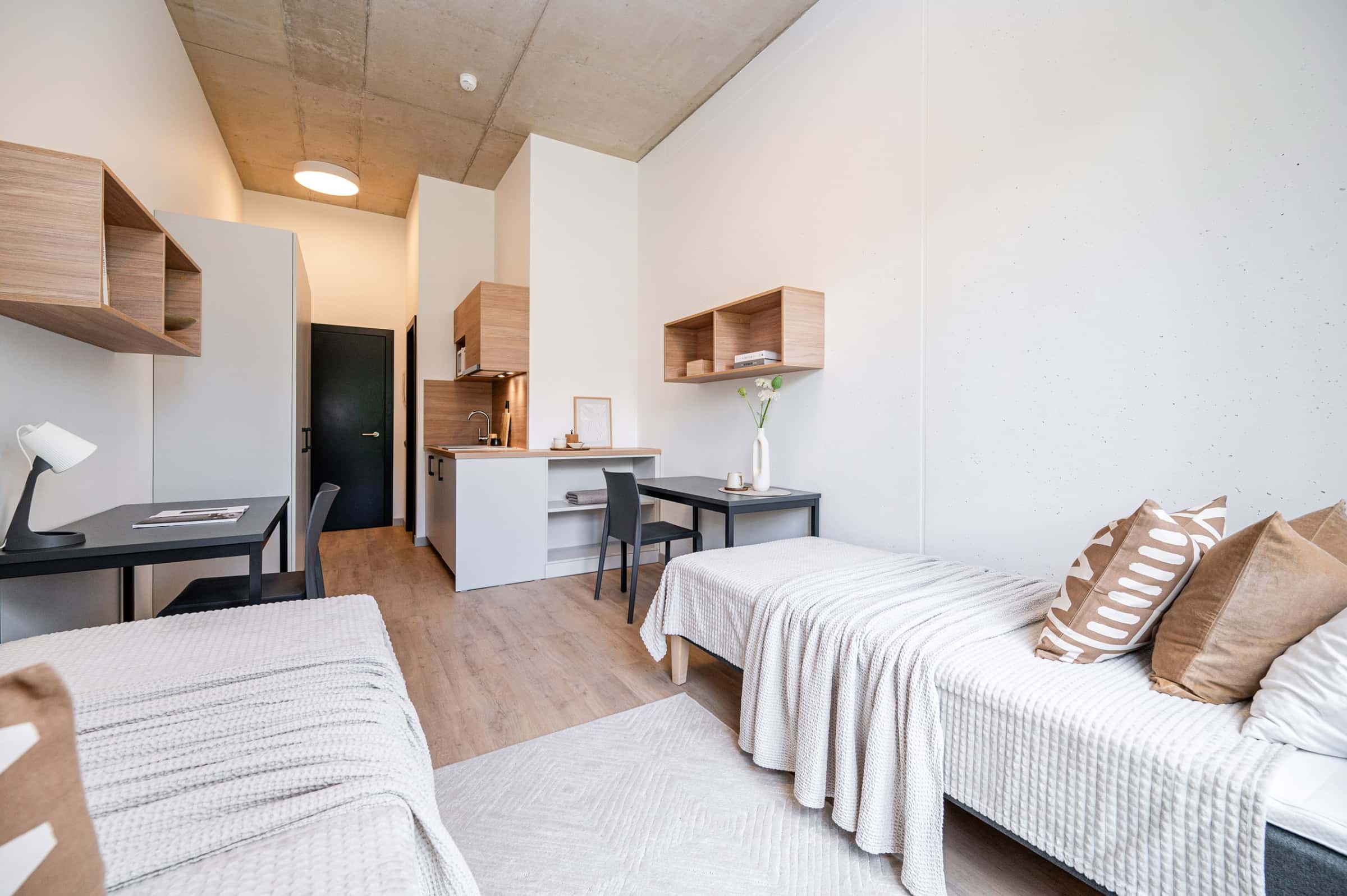 Twin Studio (2 people)