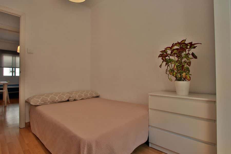 Habitación en piso de 3 habitaciones en L'amistat