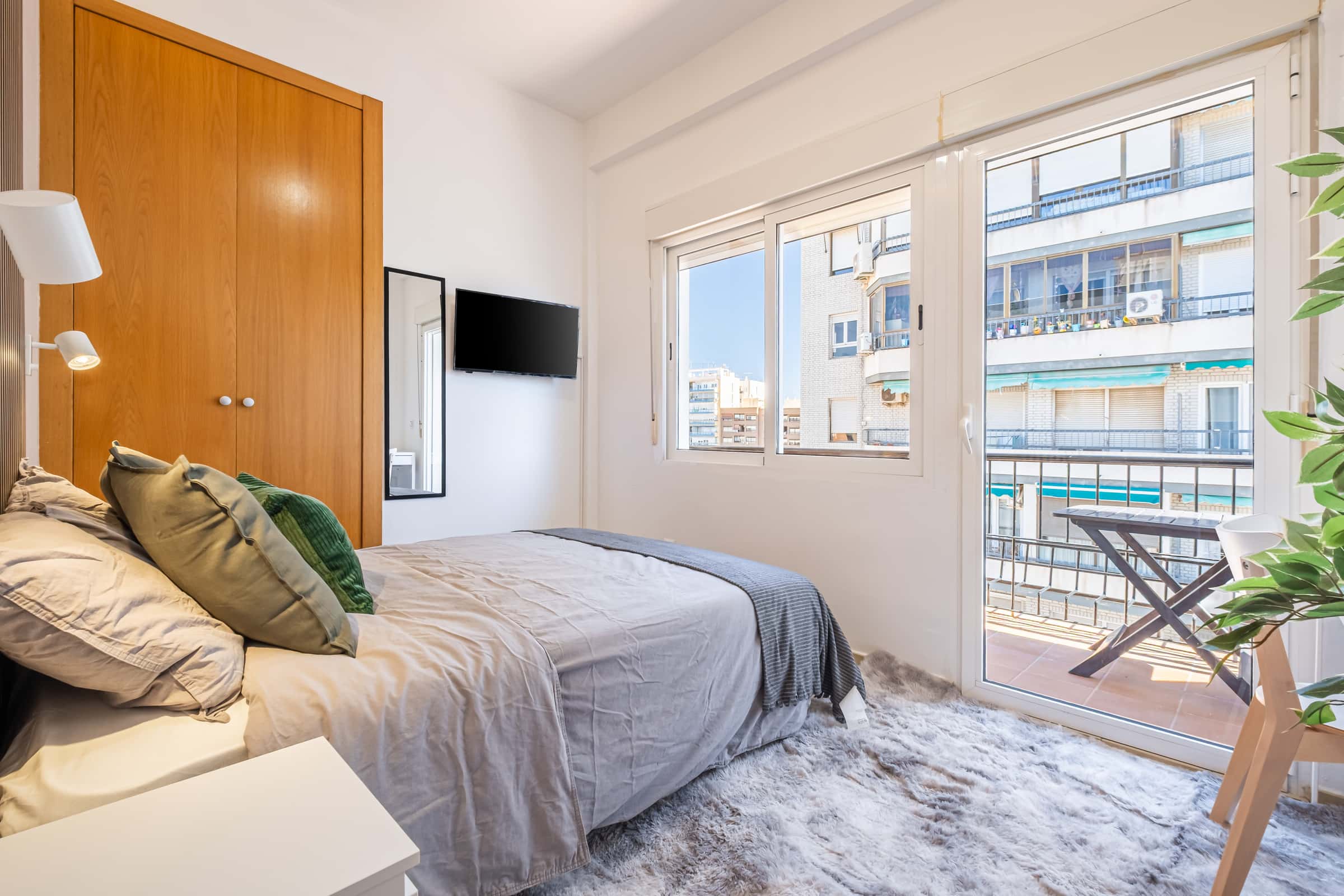 Zimmer in Avenida de Aguilera, Alicante (Alacant) für 80 m² mit 4 Schlafzimmer