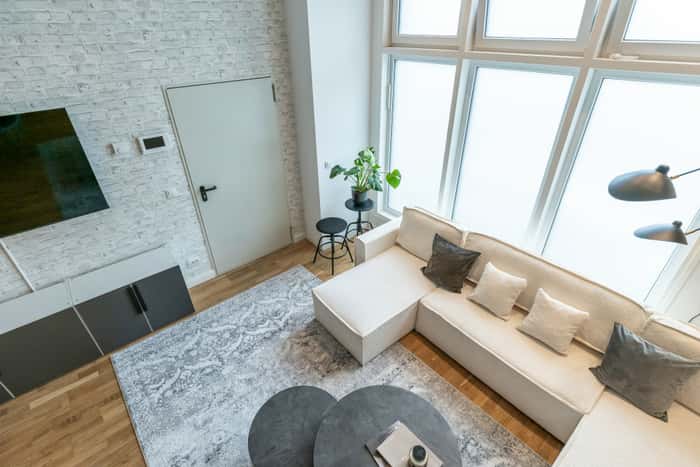 Listing photo thumbnail