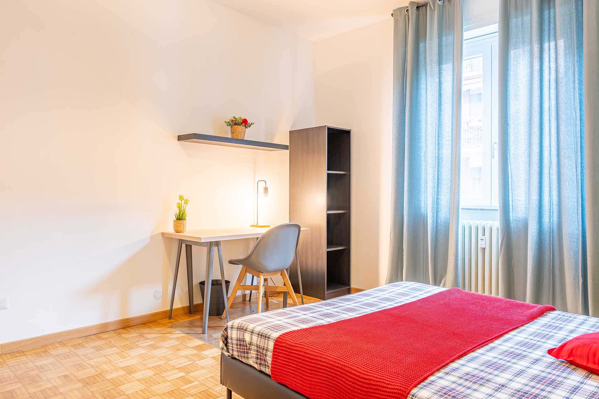 via tiepolo 9 - cinisello  private room s2