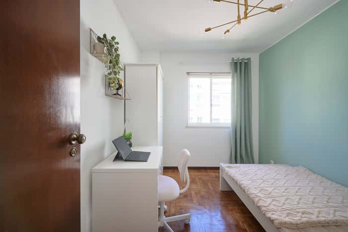 Listing photo thumbnail