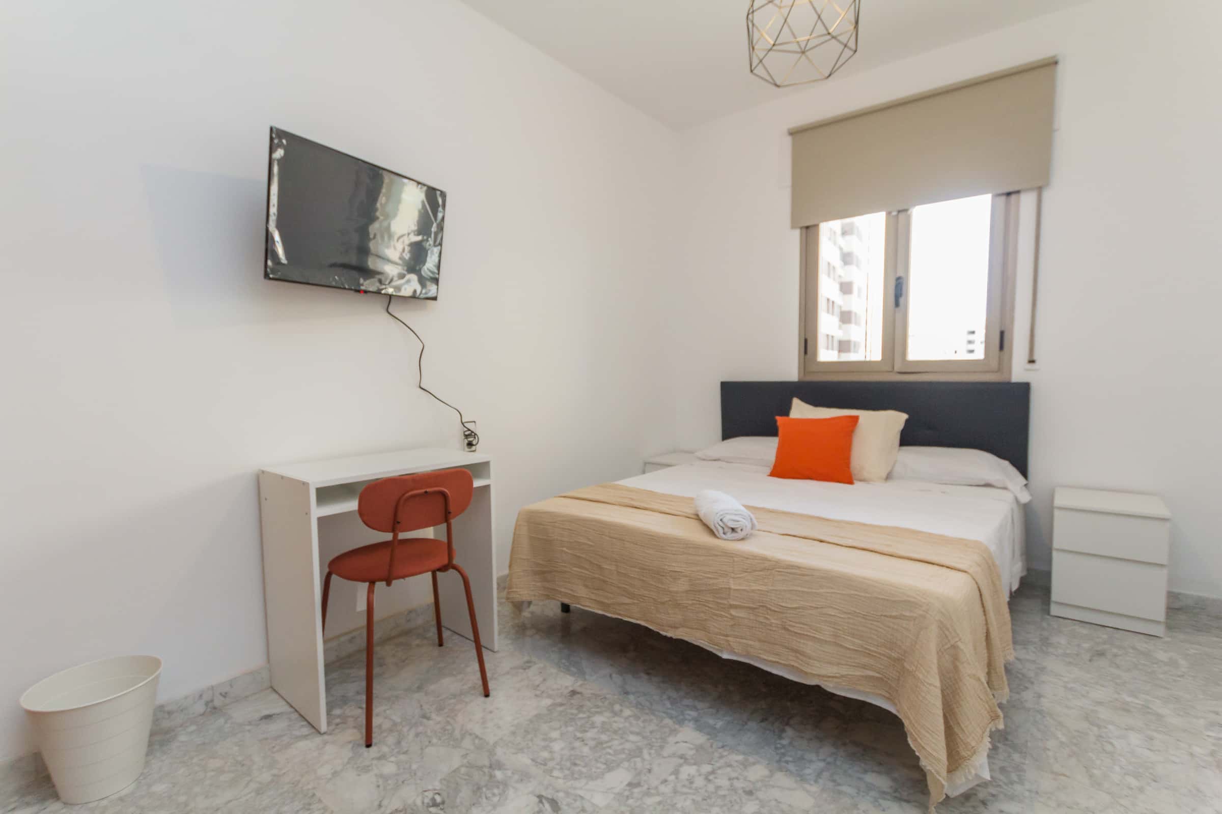 402-2 Avenida de Aurora 17, Habitación 2