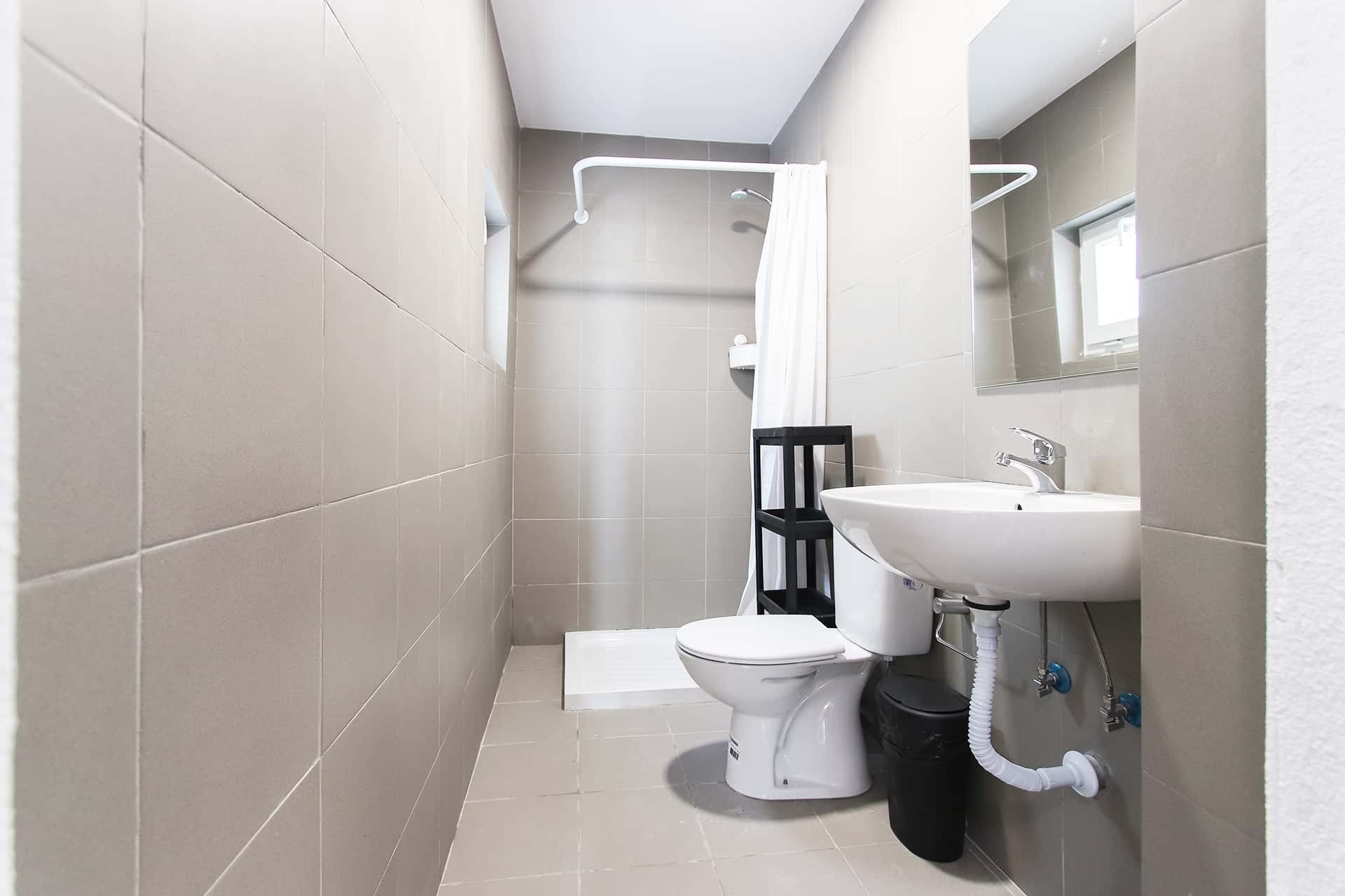 Room in 4-bedroom apartment in Alameda, Lisbon - Room 1