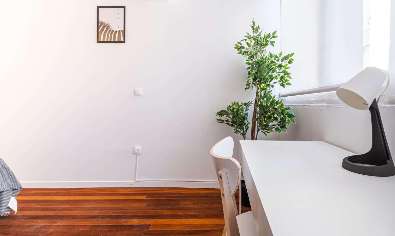 Double bed in Rooms for rent in Alicante