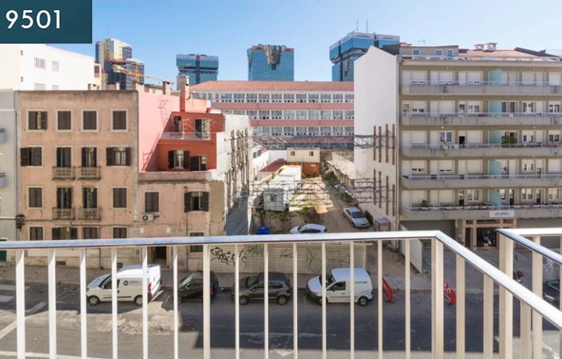 Rua do Arco do Carvalhão (Students only)