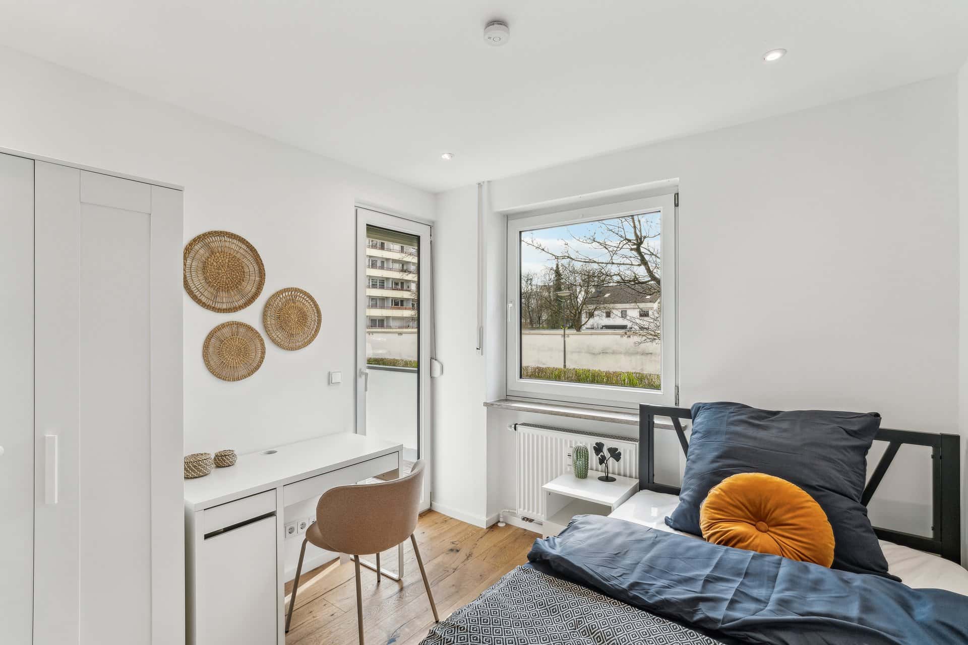 Laimer Platz – Newly Established Shared Apartment after Complete Renovation (All Inclusive)