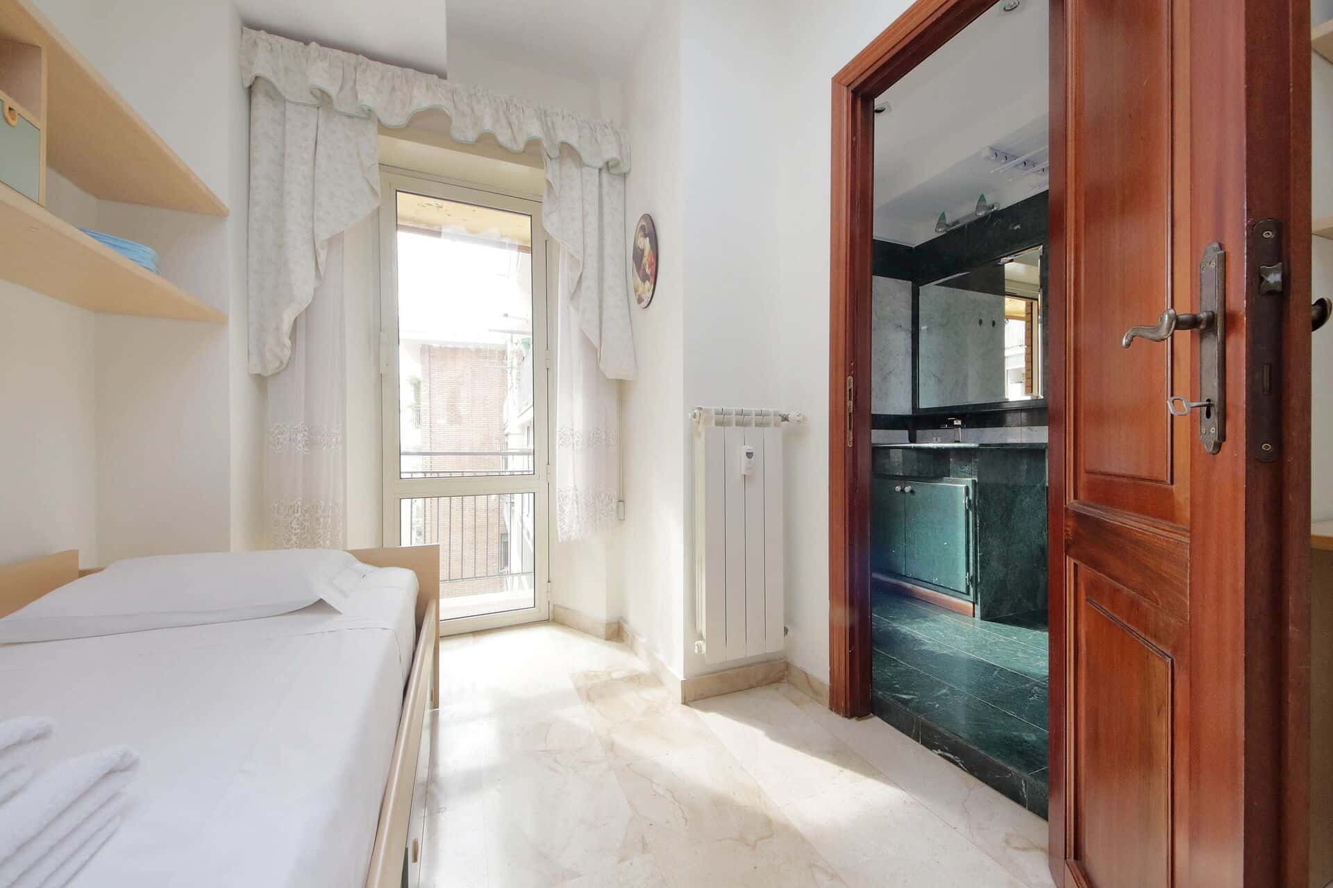 Apartment Rome, 2 beds — photo 20
