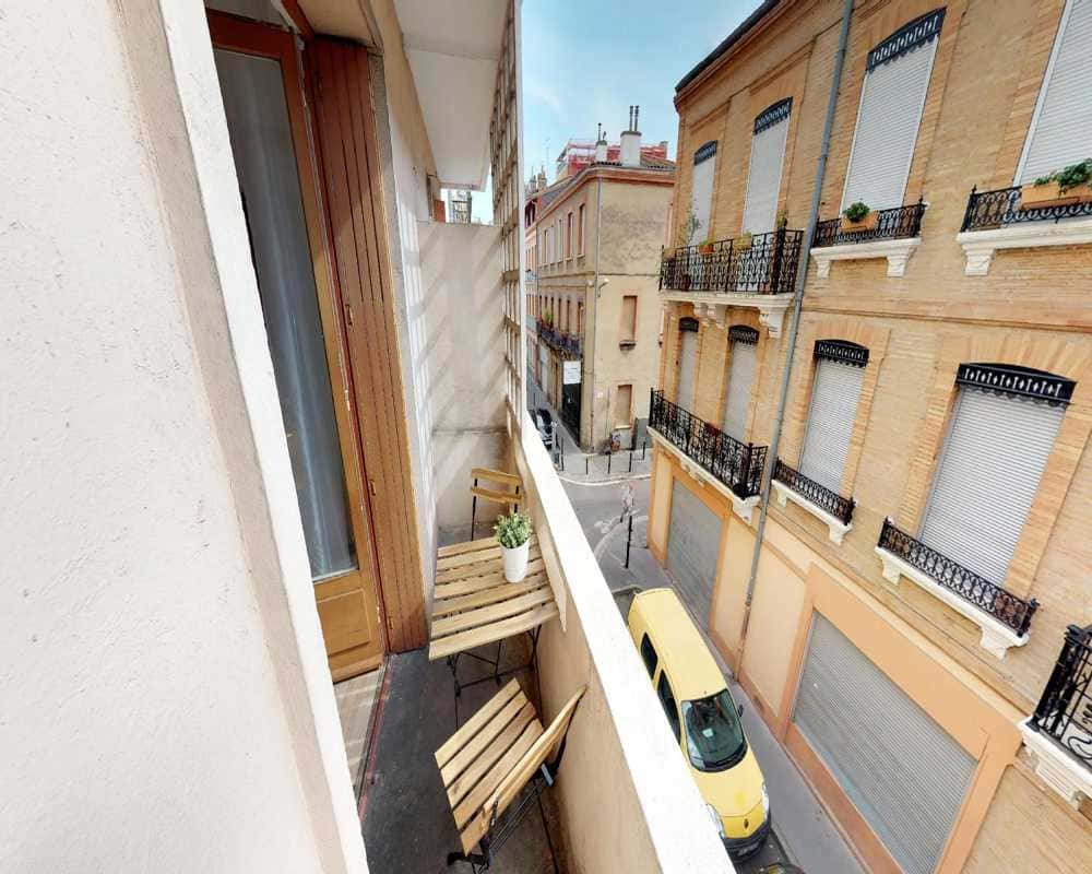 Chambre dans le rue Agathoise