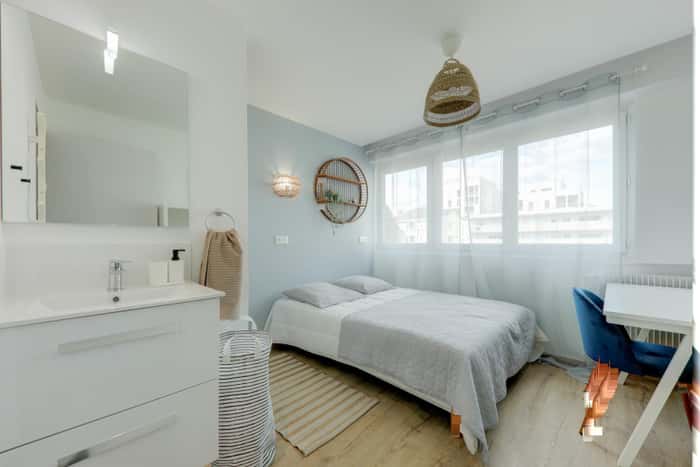 Listing photo thumbnail