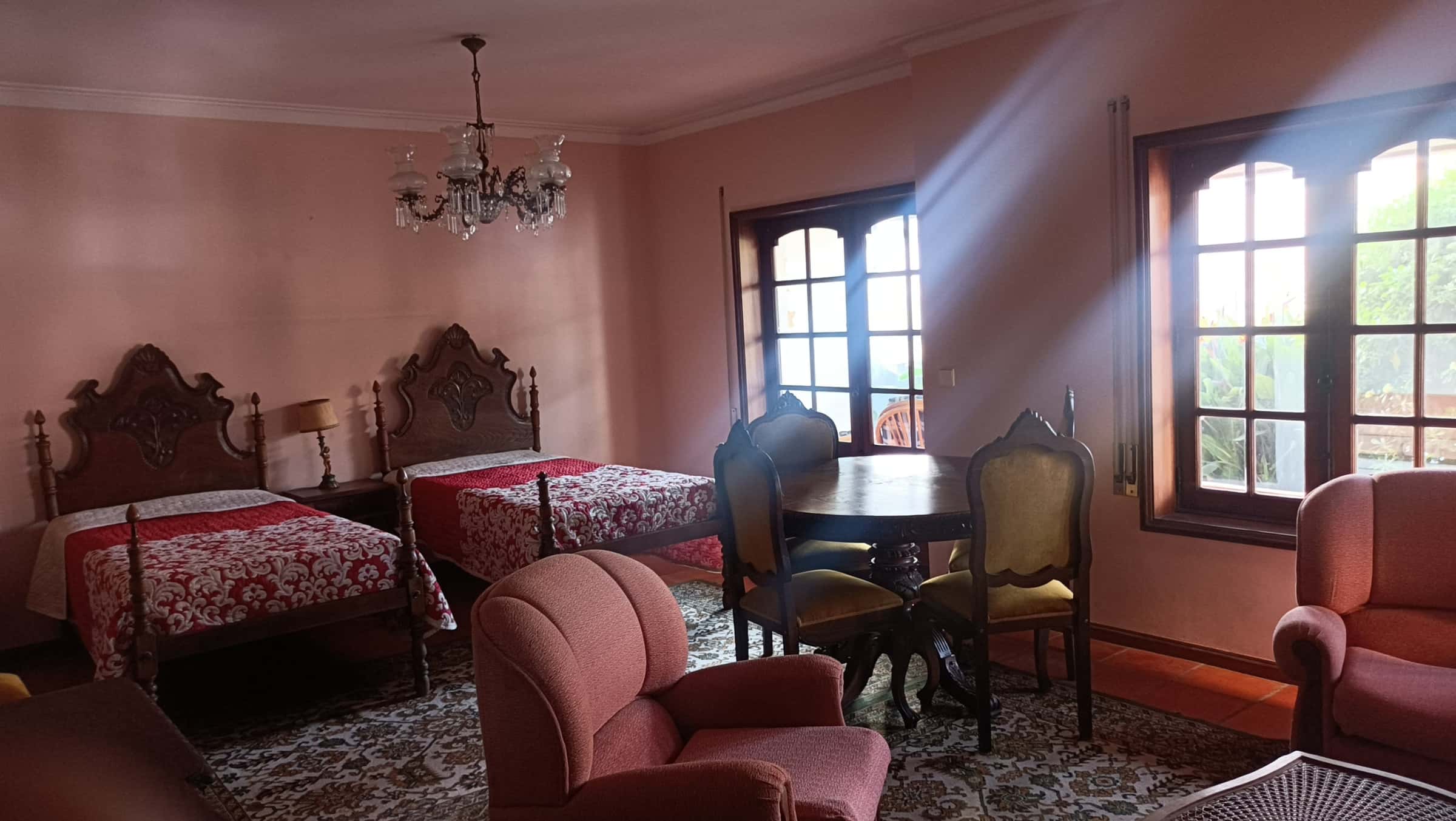 Stanza in Rua das Moutadas, Vila Nova de Gaia di 350 m² con 5 camere