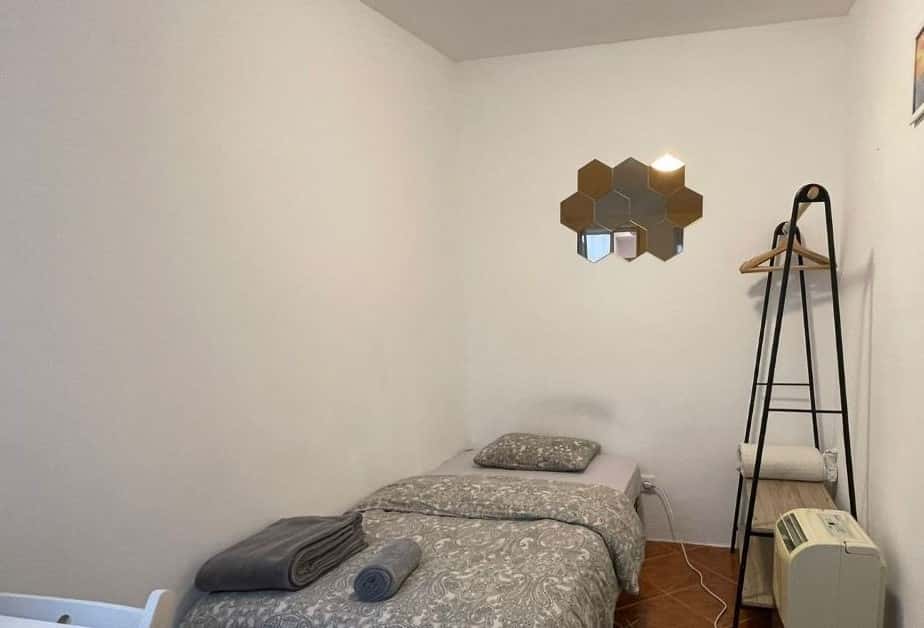 Quarto em Rua Presidente Arriaga, Lisboa com 4 quartos