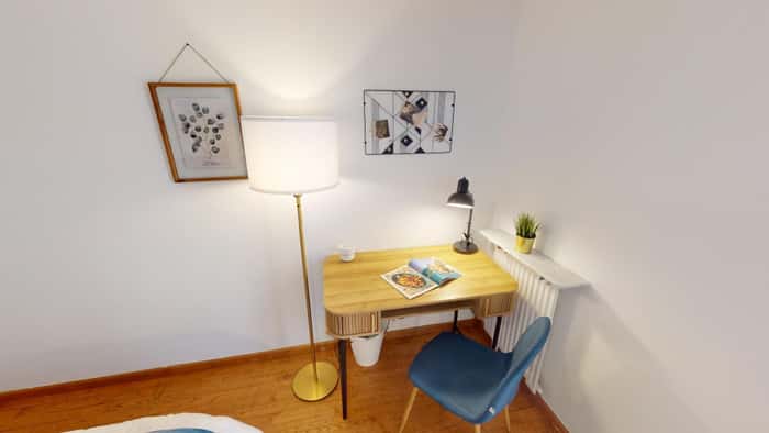 Listing photo thumbnail