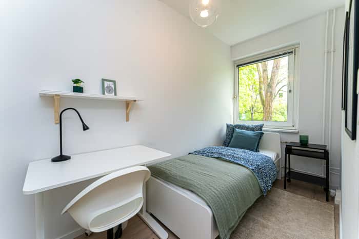 Listing photo thumbnail
