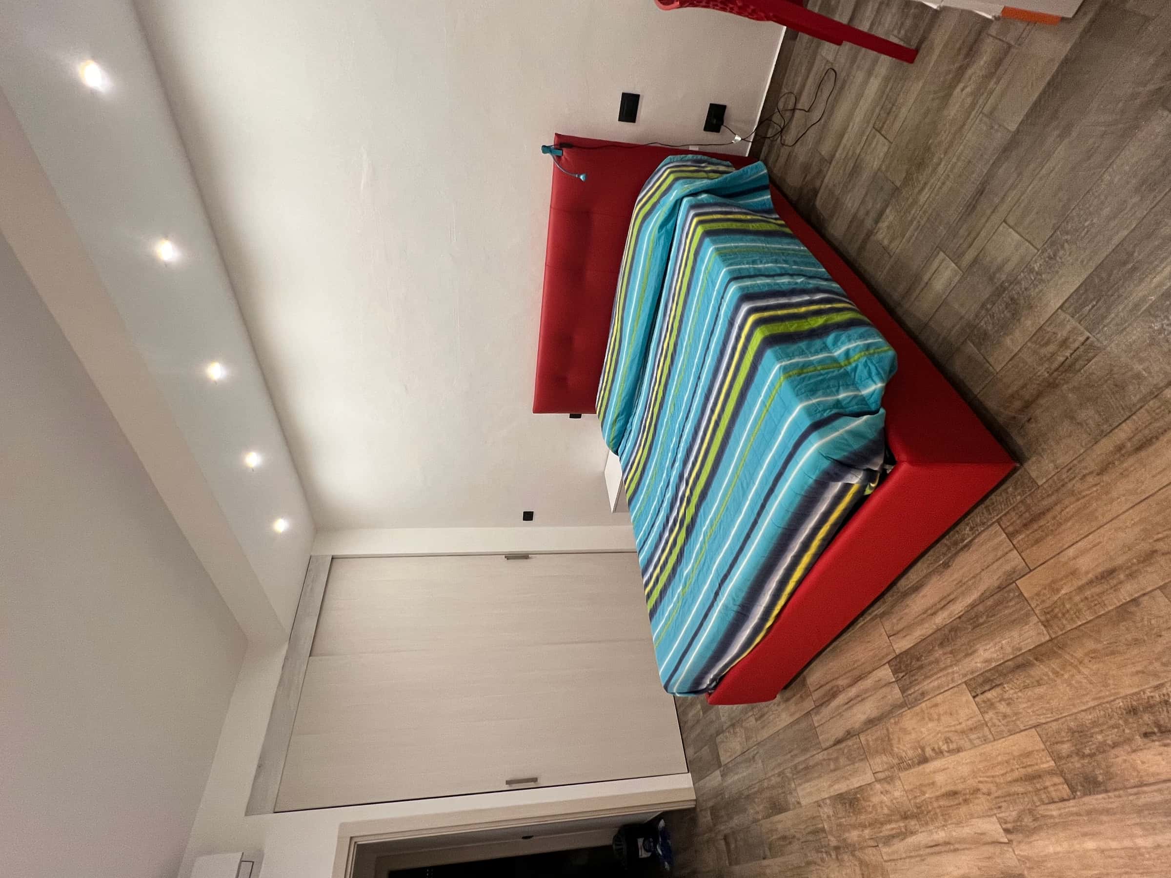 Quarto em Via Bernardino Verro, Milano para 85 m² com 2 quartos
