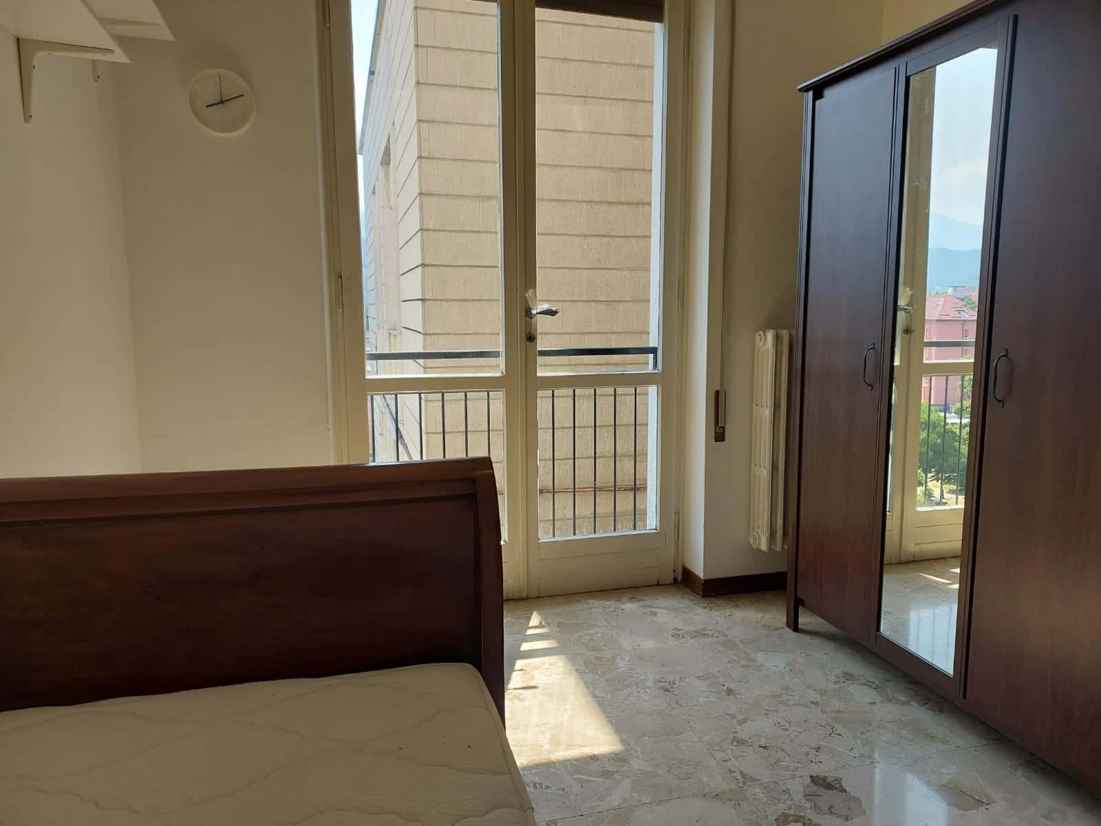 Stanza in Via Vittorio Veneto, Brescia di 96 m² con 3 camere